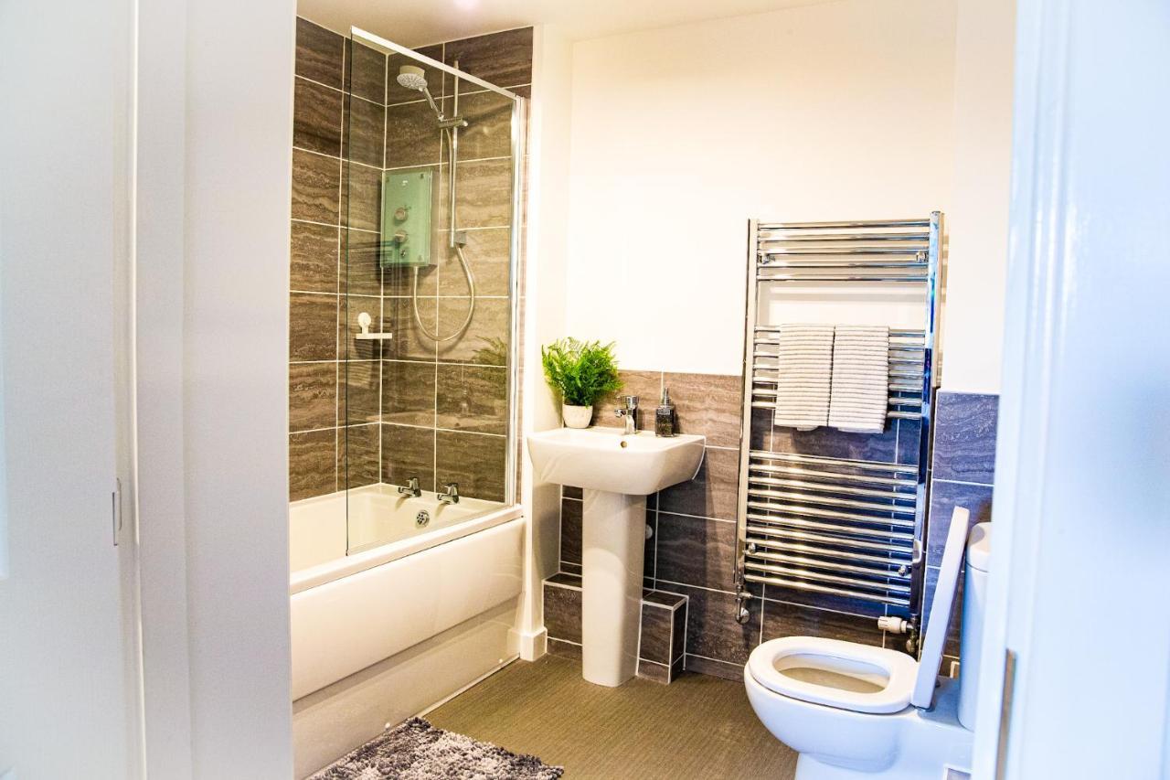 Apartment A Luxury 2 Bedroom With 2 Free Parking
