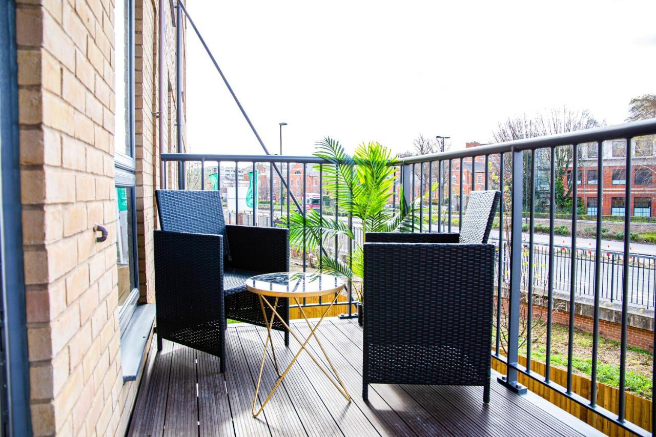 A Luxury 2 Bedroom With 2 Free Parking *